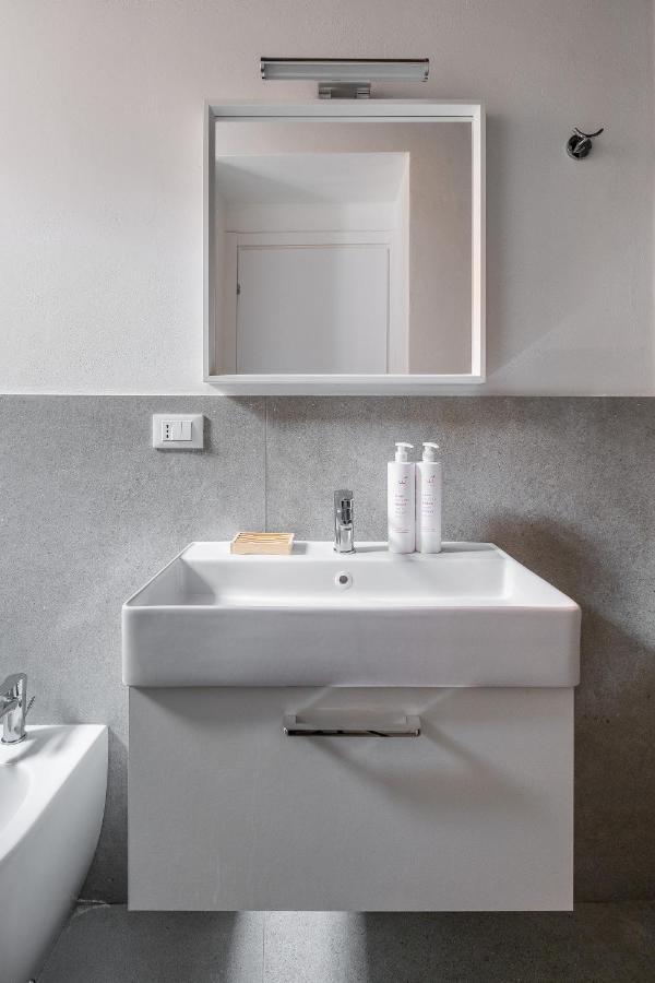 San Michele Apartments By Wonderful Italy ボローニャ エクステリア 写真